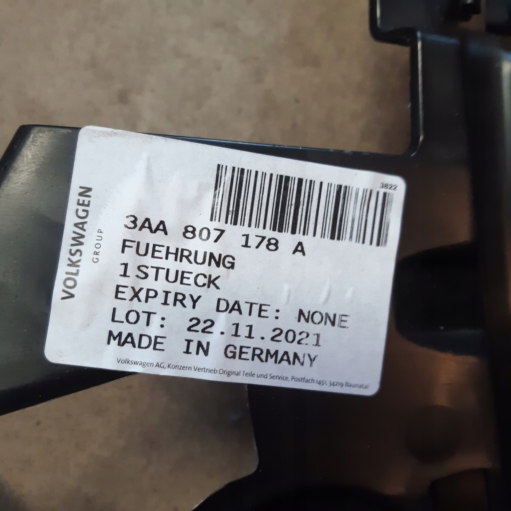 фото №2, Кронштейн бампера vw passat b7 3aa r-line