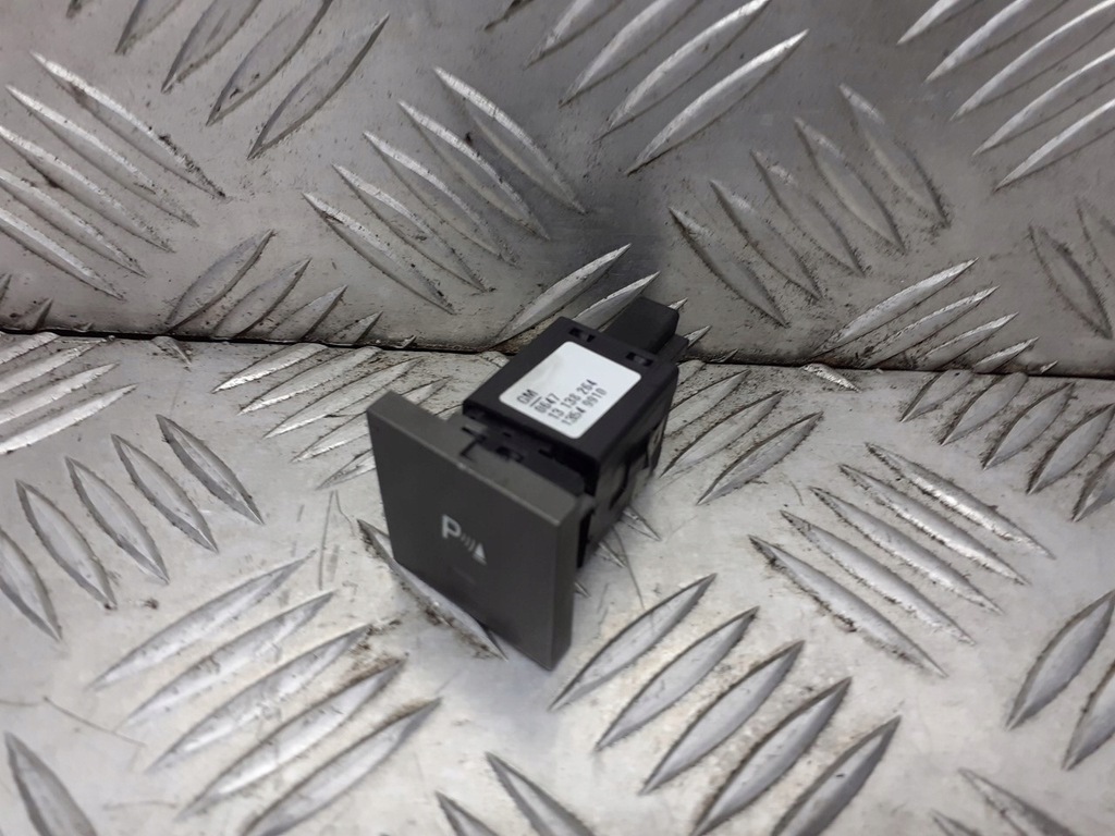 фото №1, Кнопка pdc opel signum 13549910