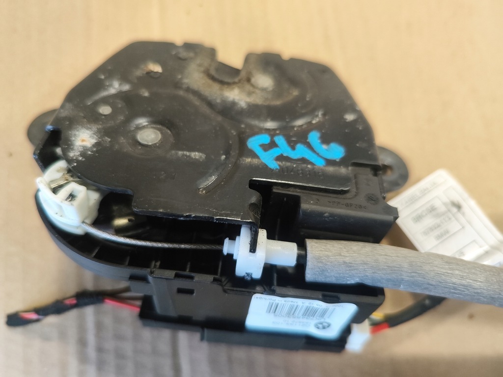 фото №4, Замок доводчик крышки bmw 2 f46 7348531