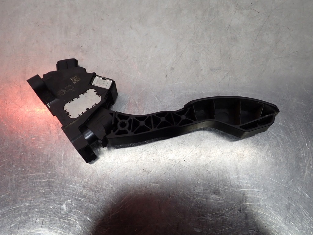 фото №1, Педаль газу toyota corolla e15