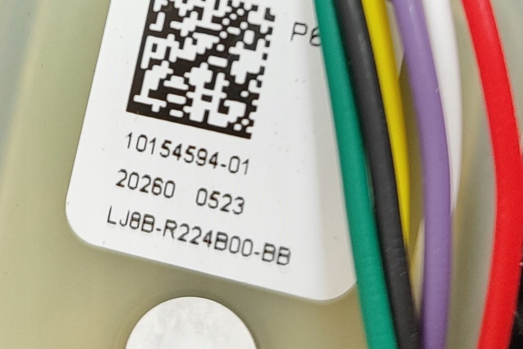 фото №10, Ford mustang mach-e права сторона вертикальна молдинг розпірки b блок двигуна lj8t-14a6