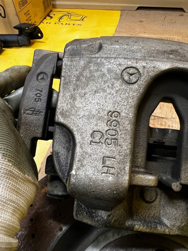 Комплект тормозные диски суппорты тормозные колодки тормозные перед mercedes gl x166 4.7 v8 Недорого