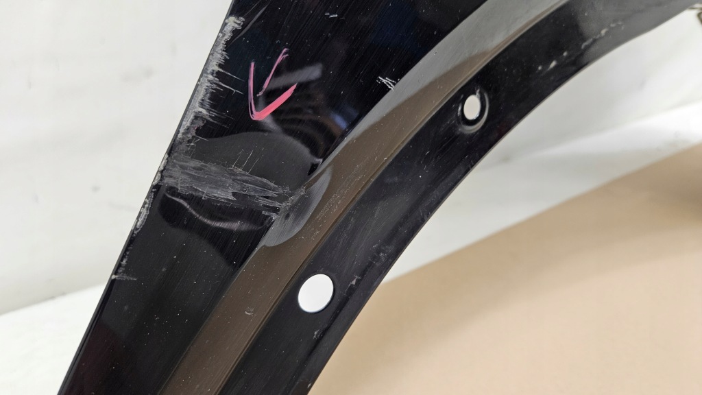 Крыло  правый  перед передний audi q2 81a 81a821470 оригинальный Цена