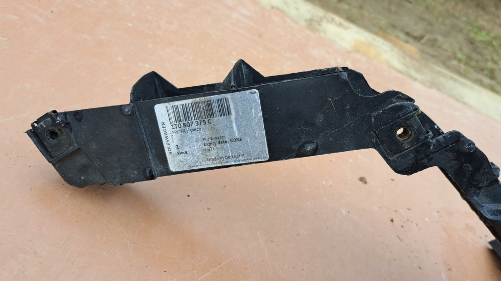 фото №6, Vw touran i 1 напрямна бампер задня лівий