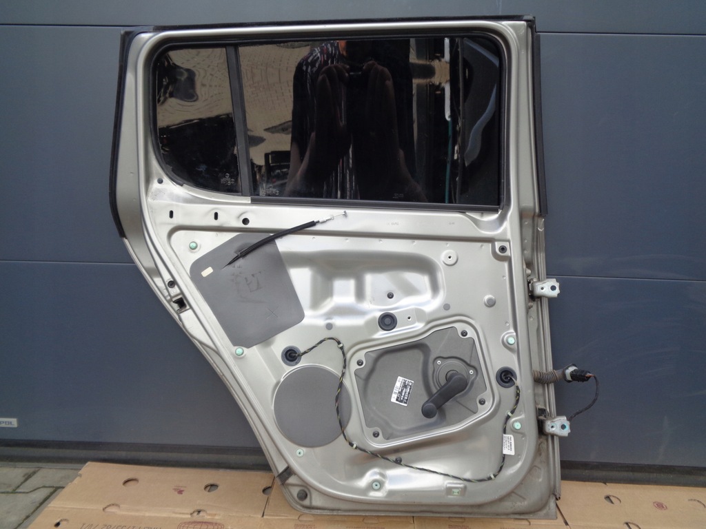 фото №9, Skoda fabia ii hb 5d 9202 дверь левая задние