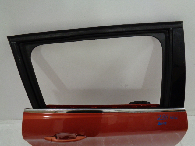 фото №4, Peugeot 2008 дверь правое задние идеальное состояние khk