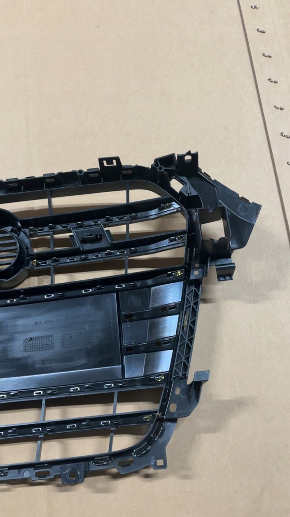 фото №8, Решітка радіатора audi a4 s4 b8 lift 8k0853651j/k