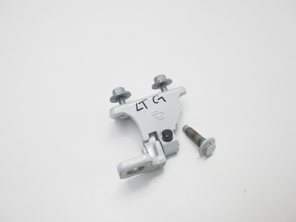 фото №1, Cla ii w118 2022 петля двері лівий задня задній верхній