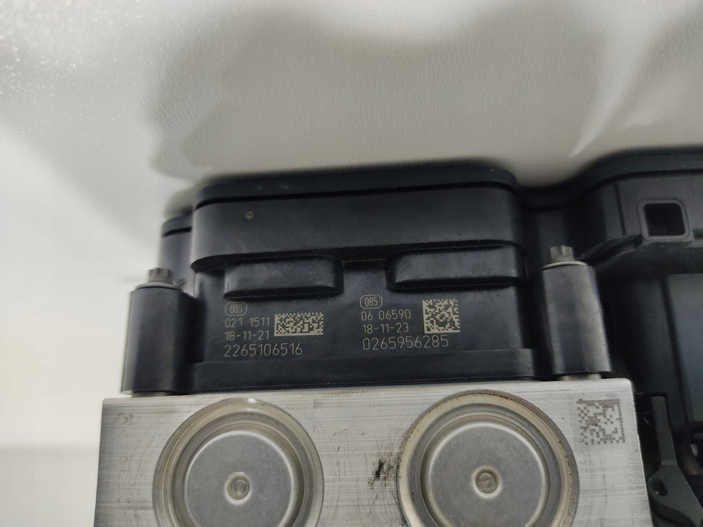 фото №7, Насос блок управления abs renault zoe i 0265956285 476609473r 2013-2019