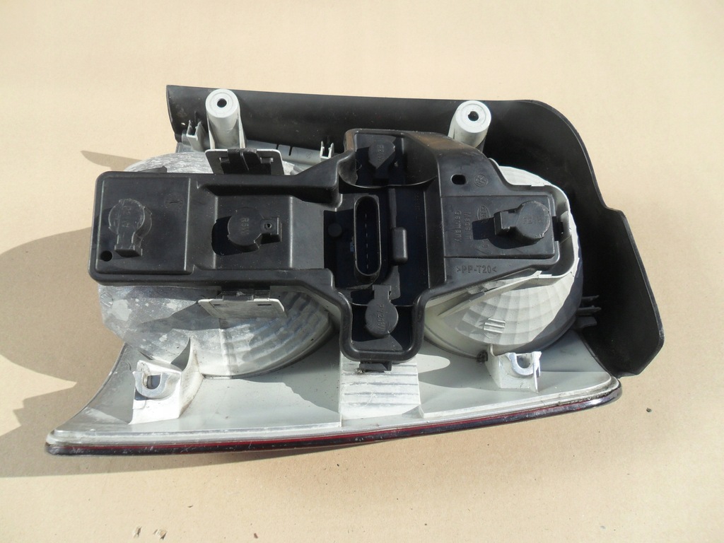 фото №15, Vw touran lift лампа левый задняя 1t0945257d