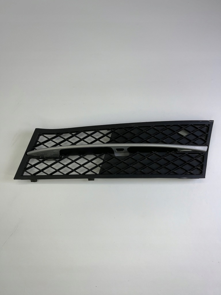 Купити Решітка бампера перед ліва bmw f10 f11 7200699