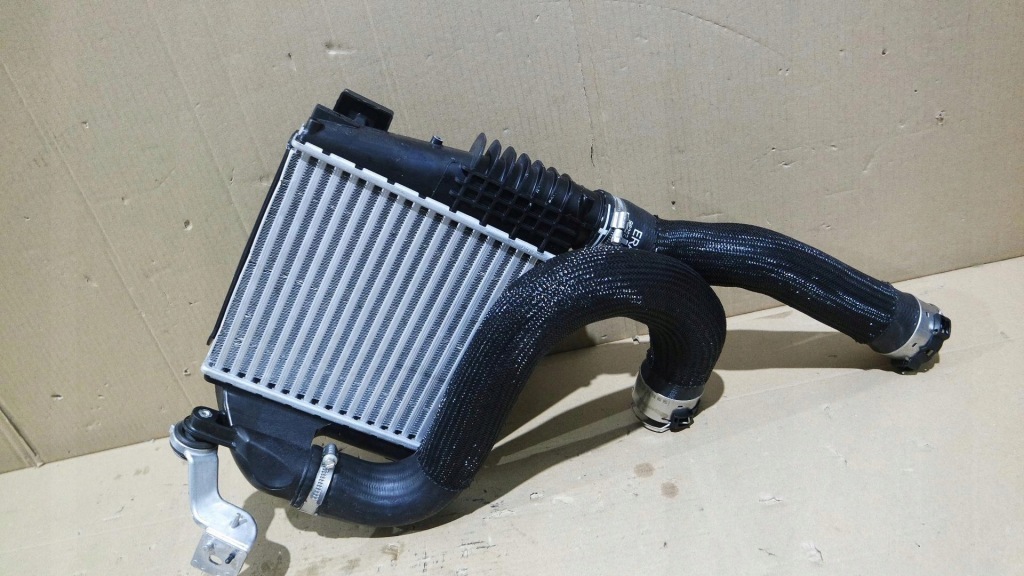 Купити Радіатор інтеркулер ds7 crossback рестайлінг  2023r. 9675627980