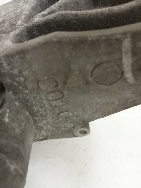 фото №6, Ford ka mk2 1.2 бензин 2008-15r. - кронштейн двигателя