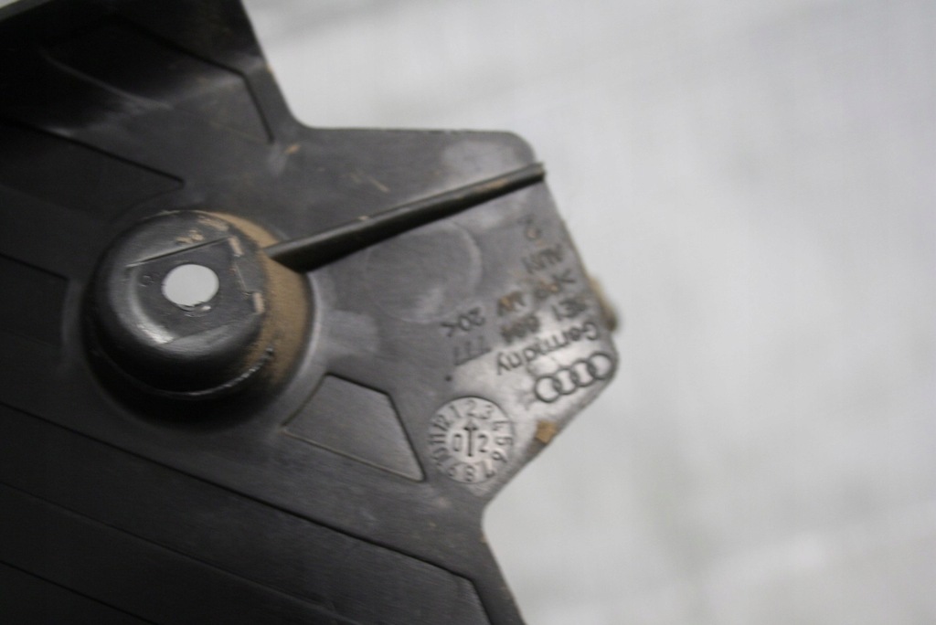 фото №12, Подножка подножка audi a4 b7 8e1864777