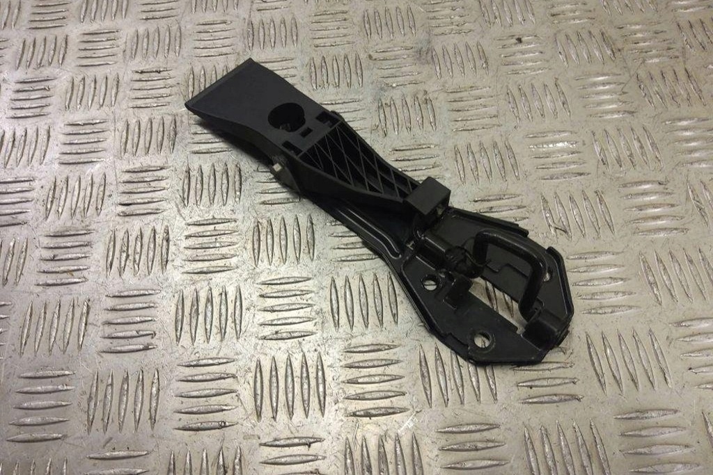 фото №7, Защёлка безопасности капот land rover range rover i 4g0823480a 5.0l