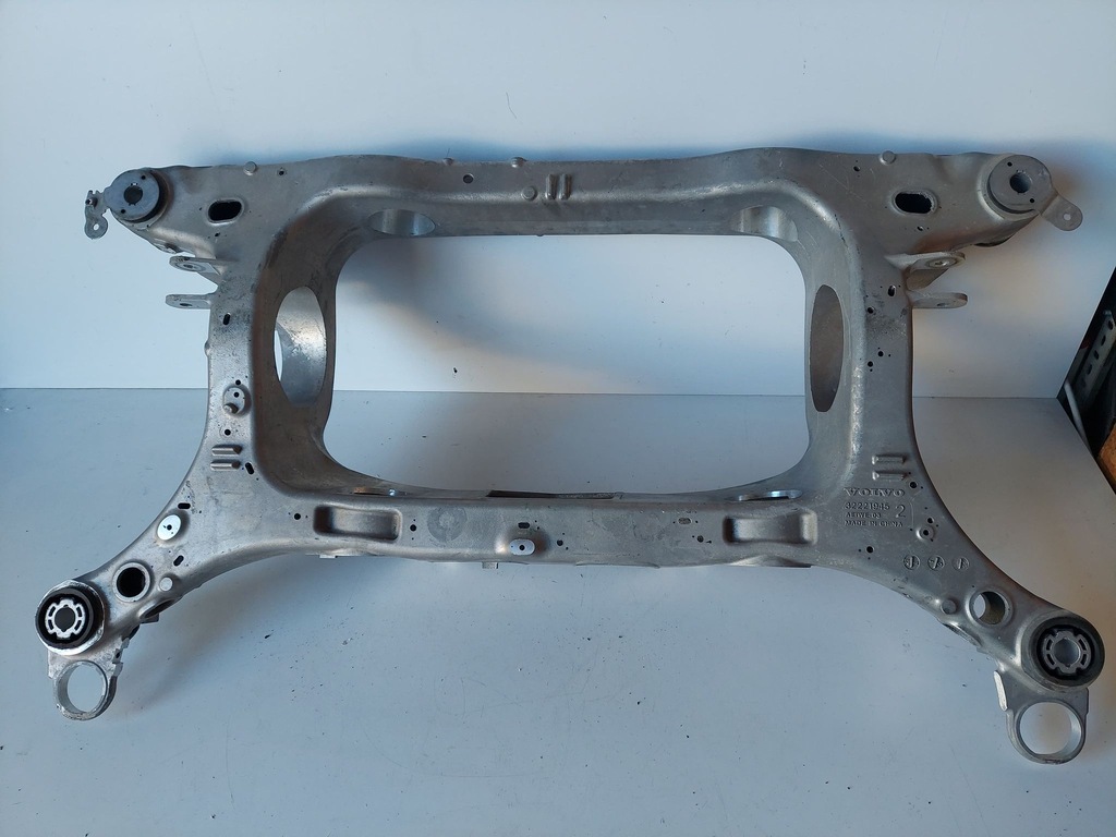 фото №8, Volvo polestar підрамник підрамник рама допоміжна