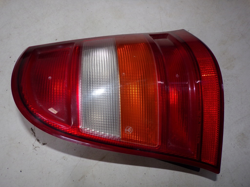 Купити Лампа правий/лівий задній a klasa w 168