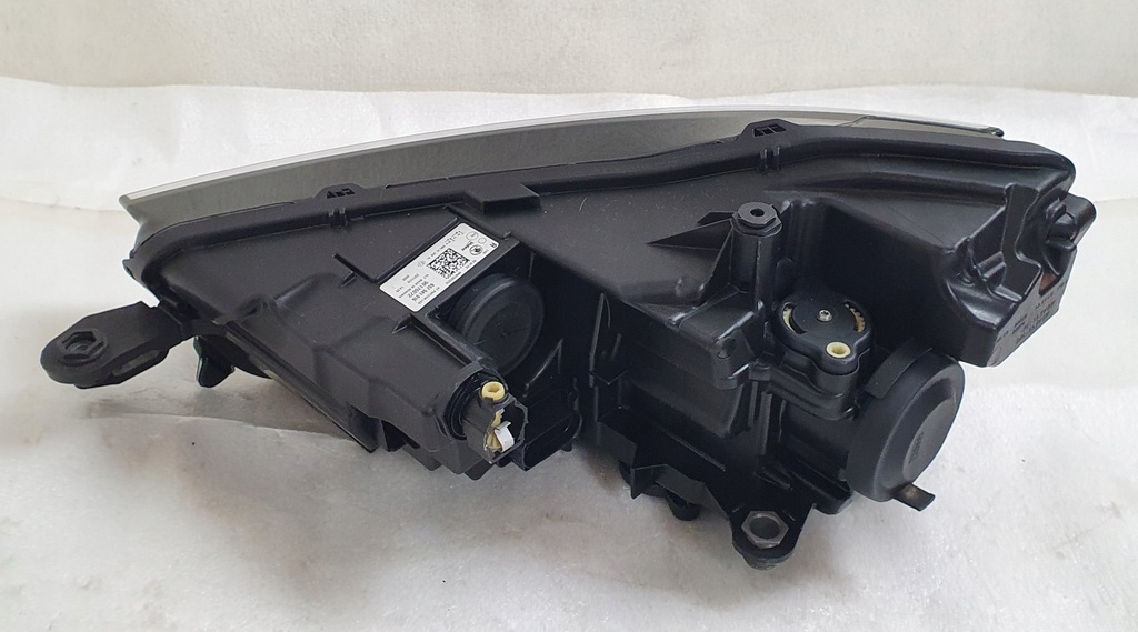 фото №12, Лампа права перед skoda scala h7 led 10 pin 19-