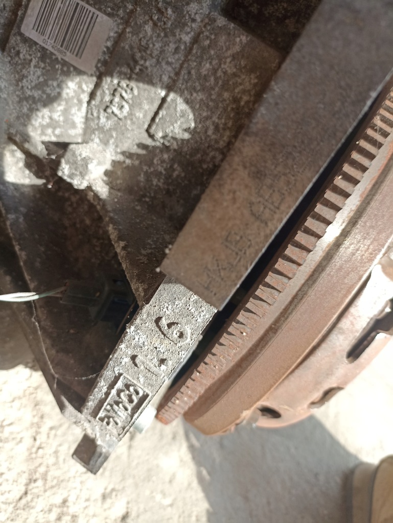 Ford fiesta mk7 двигатель 1.6 бензин hxjb с Разборки