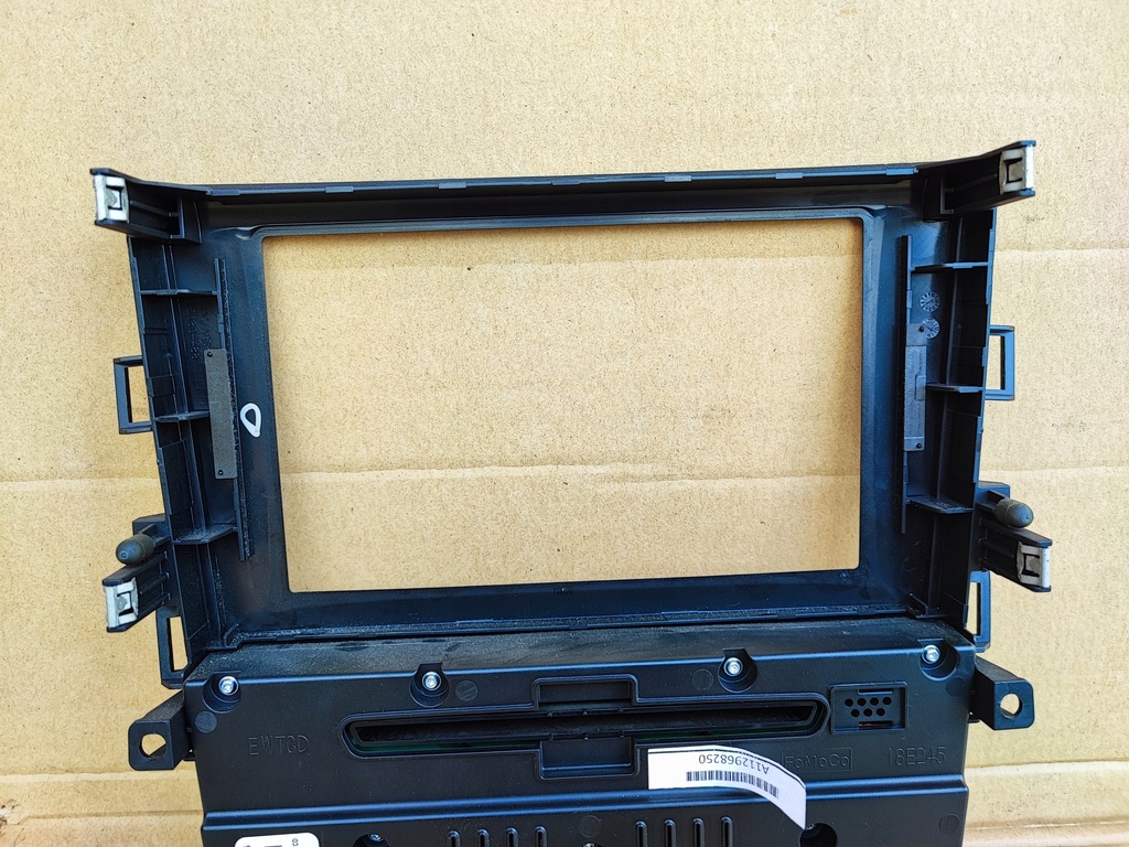 фото №7, Ford mondeo mk5 2.0 tdci панель керування рамка радіо кондиціонера