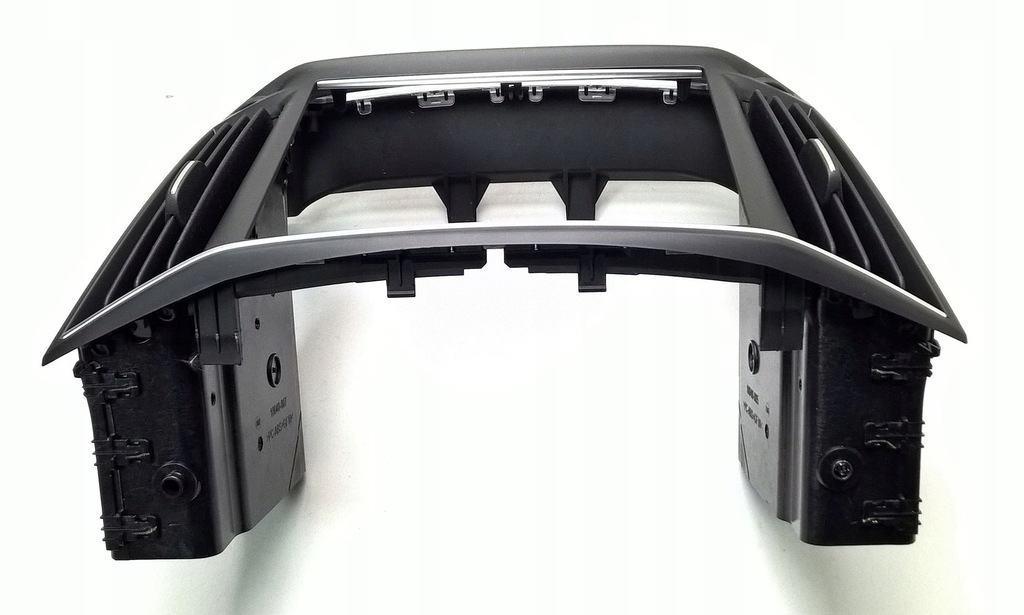 фото №7, Maserati levante gt modena tributo рамка радио решётки обдув оригинальный номер 670163242