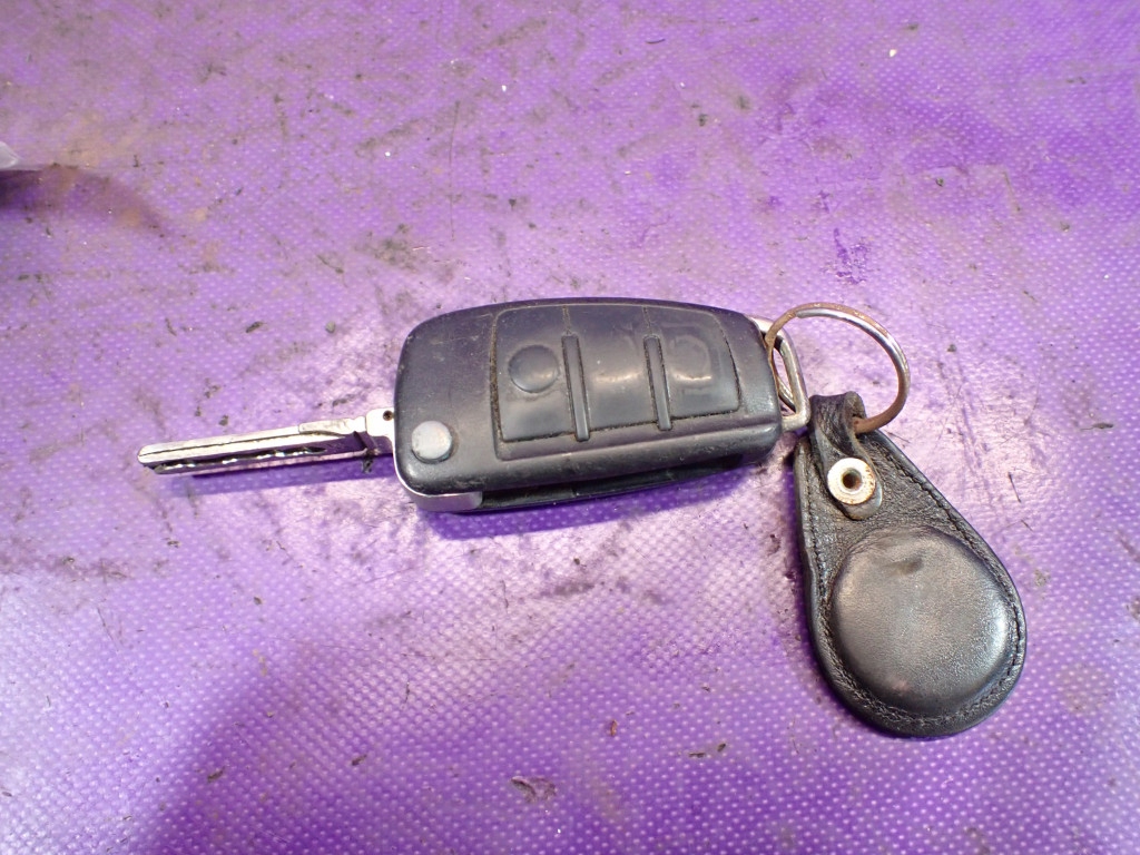 фото №7, Audi a6 c6 04- 2,7 tdi замок запалювання ключ 4f0910132e 4f0909135e