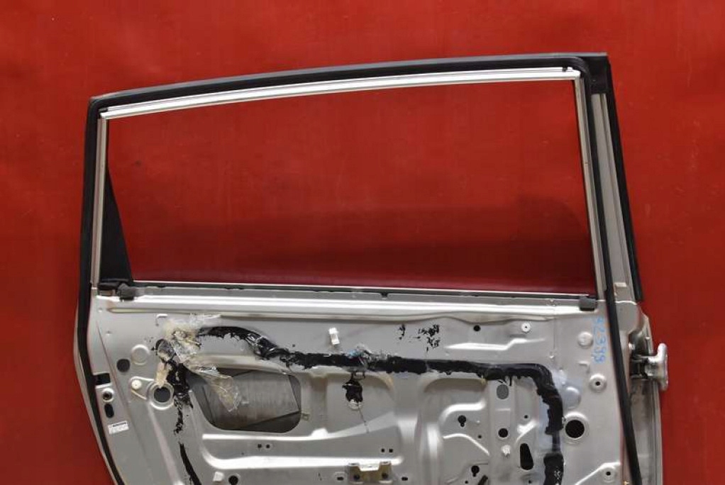 фото №16, Двері ліва задня задні сріблястий toyota corolla verso 2 ii 01-06