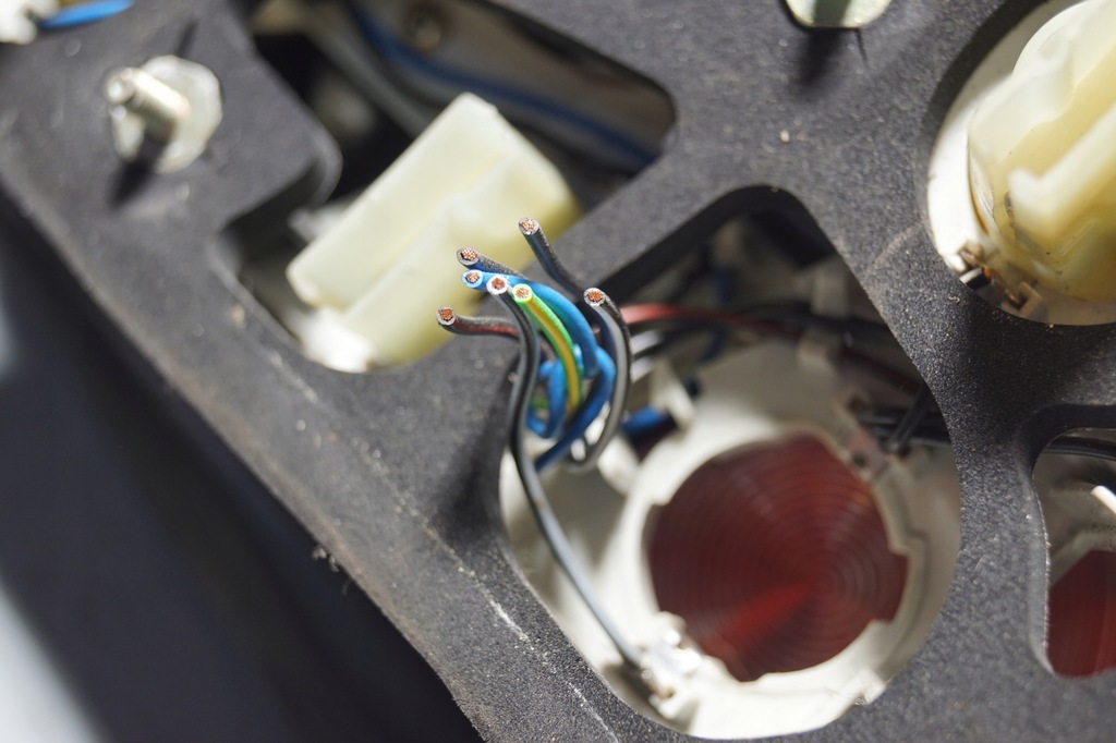 фото №9, Лампа левый задняя bmw z3 lift