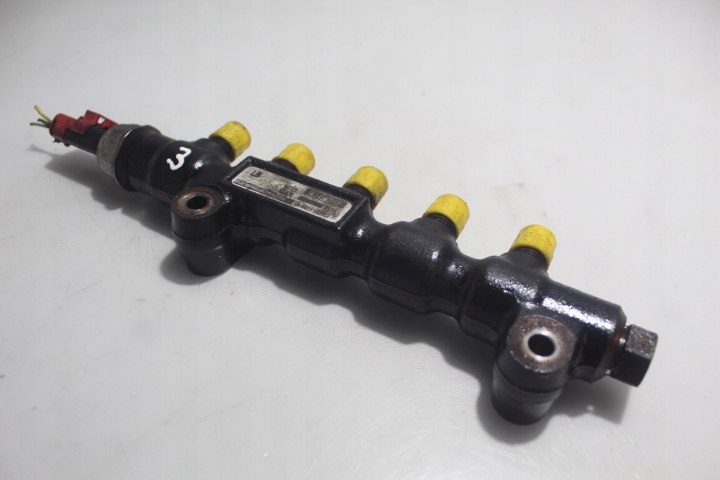 фото №3, Молдинг впрыскная mazda 3 i 1.6