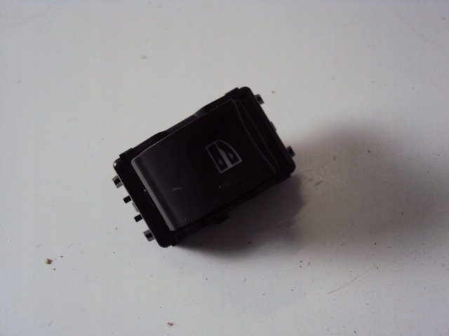 фото №1, Панель стекло правый перед smart forfour a453 18r