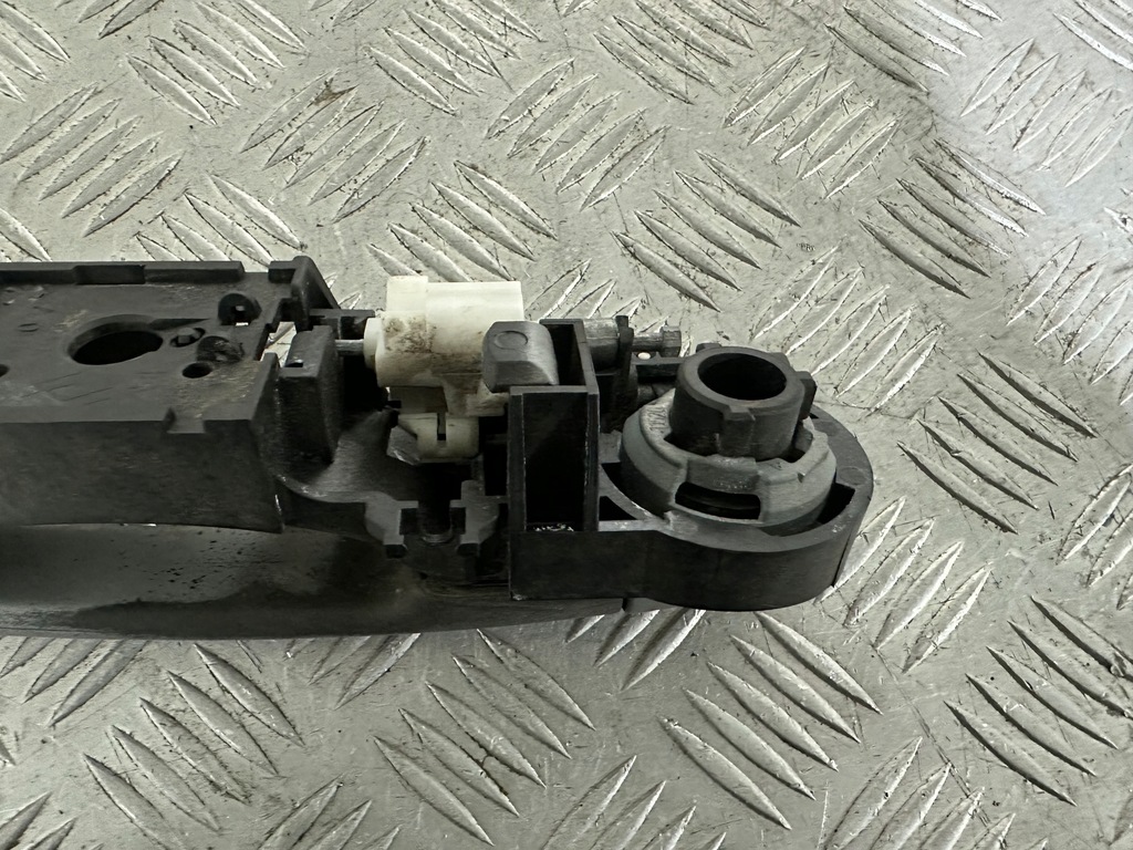 фото №8, Renault clio iii ручка двері лівий задня do фарбування!!