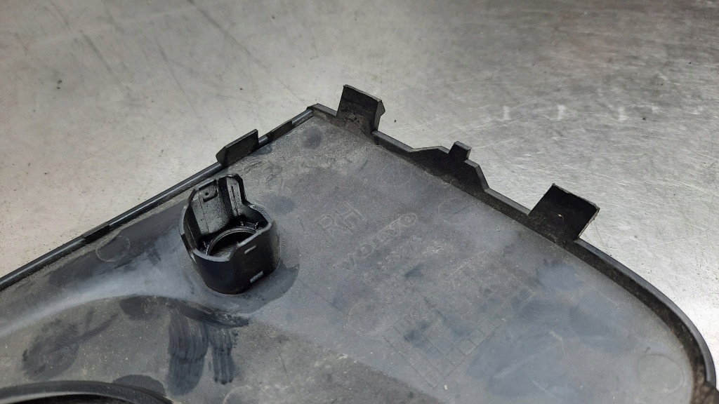 фото №7, Решітка бампера права 31353575 volvo xc70