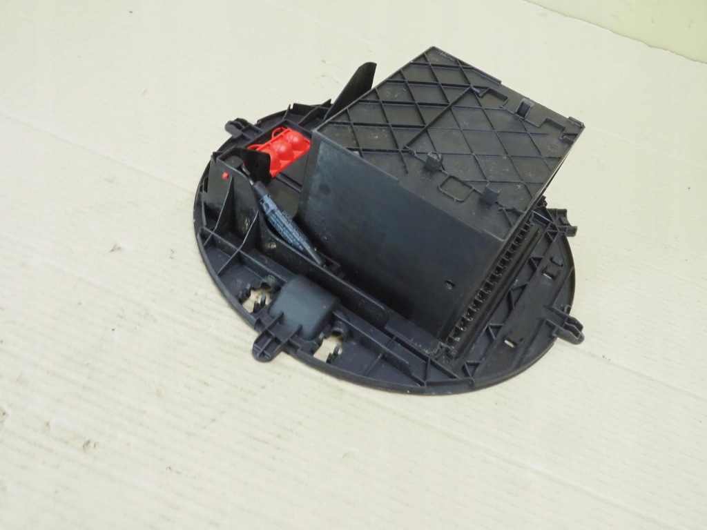 Mercedes бардачок корзина навігації 2025456640 Оригінал