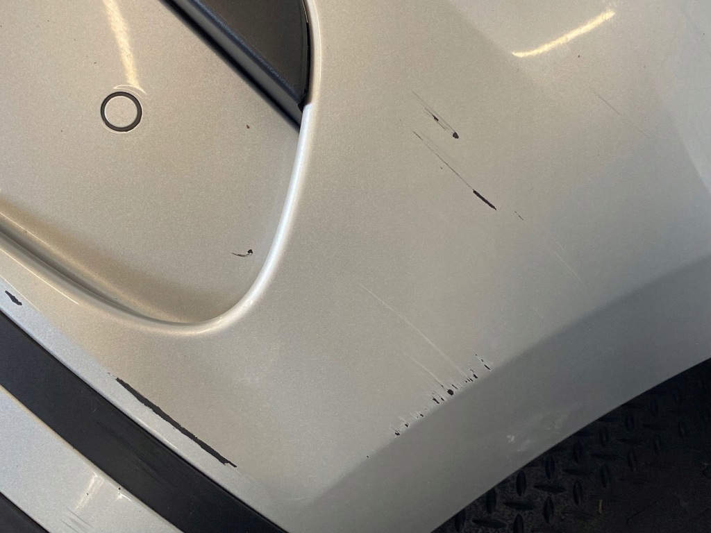 Бампер перед комплектний  land rover range rover velar j8a217f775af в Україні