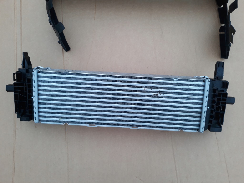 Купить Радиатор воздуха наддувочный bmw g01 g02