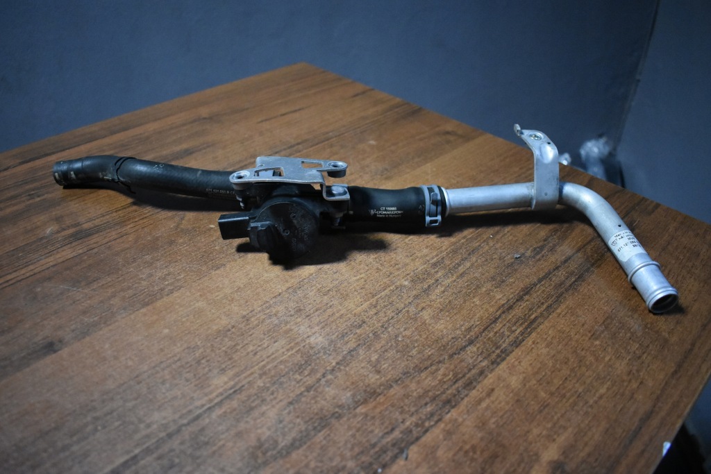 фото №1, Idealna помпа провода воды porsche panamera 971 1