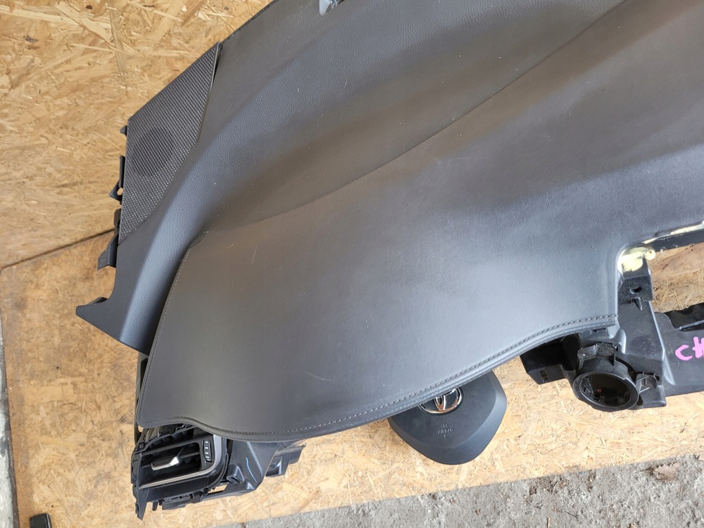 фото №14, Приборная панель приборная консоль подушки безопасности ремни коленная подушка безопасности toyota chr ch-r