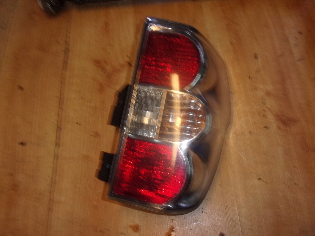 фото №1, Suzuki grand vitara ii лампа правая задняя europa 3d lift