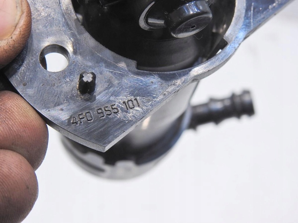 фото №6, Омыватель лампы левый audi a6 c6 4f0955101