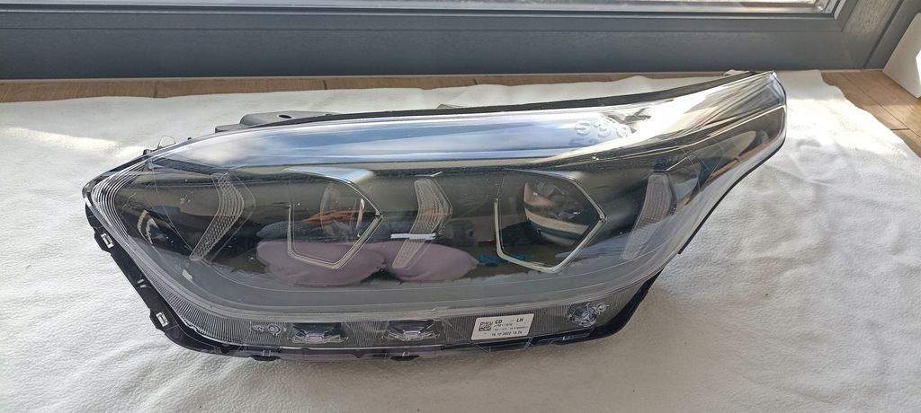 фото №1, Лампа перед левая do kia ceed iii 3 full led j792111010