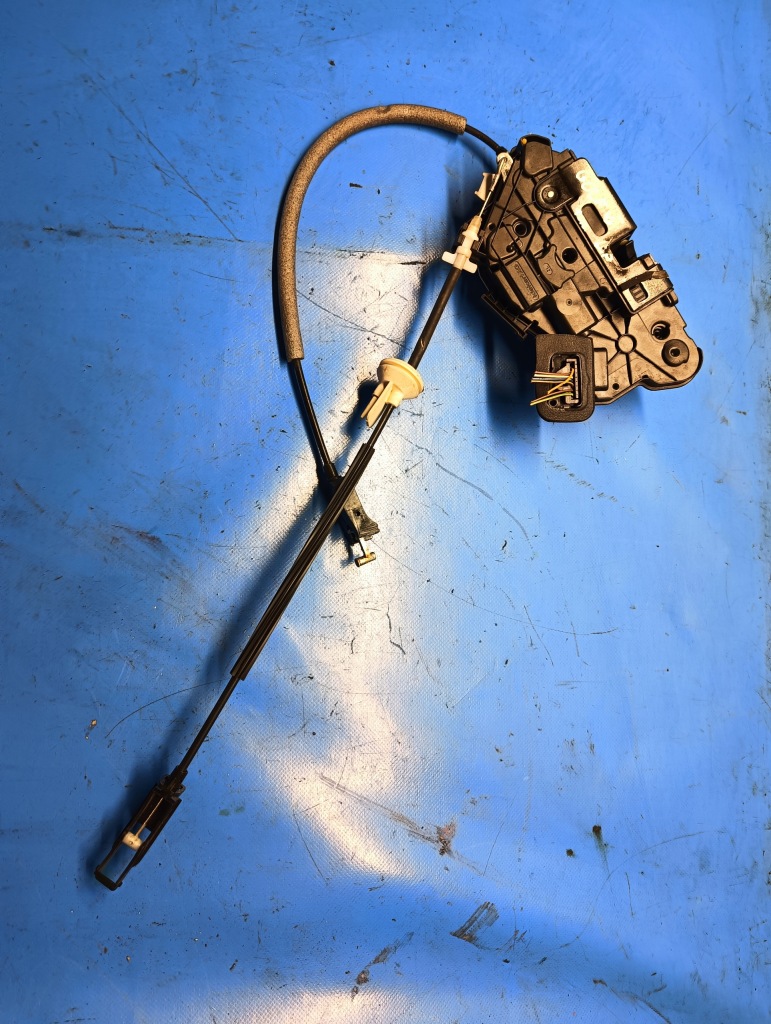 фото №1, Замок дверь левый перед vw golf vi vii polo v 6r