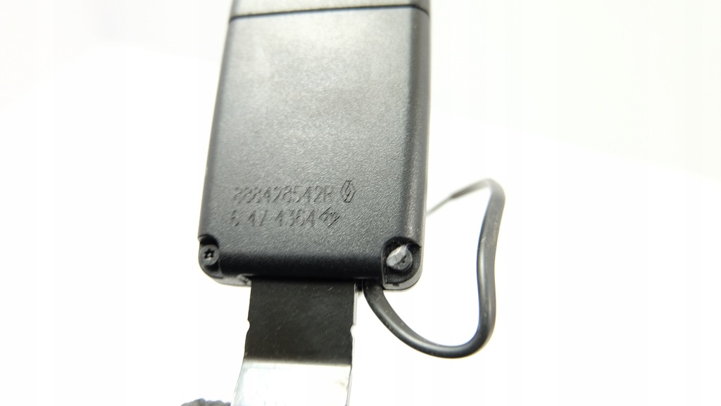 фото №6, Renault zoe клипса поперечина правый перед