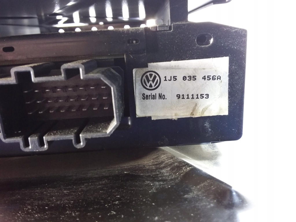 фото №3, Vw jetta bora усилитель радио 1j5035456a