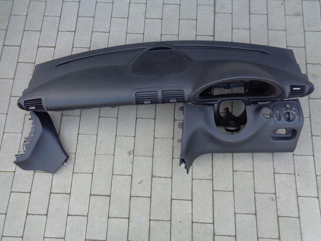 фото №1, Приборная панель приборная панель приборная панель anglik mercedes clc 203cl