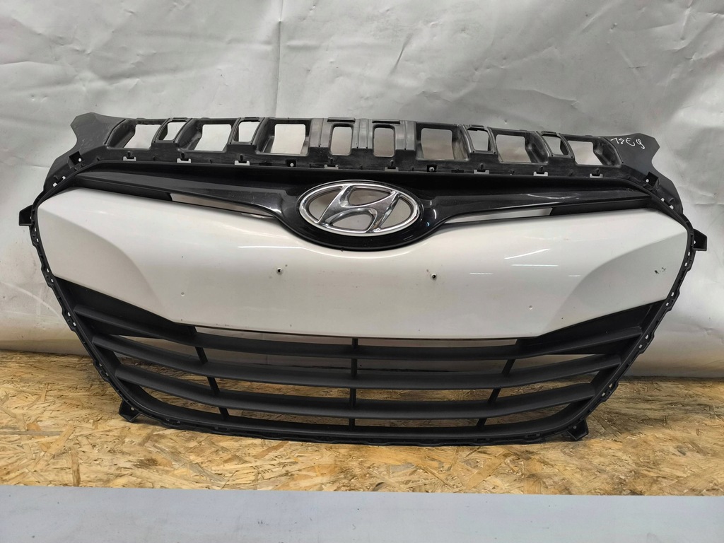 фото №1, Решітка радіатора решітка радіатора бампера перед hyundai i30 ii 86352a6700