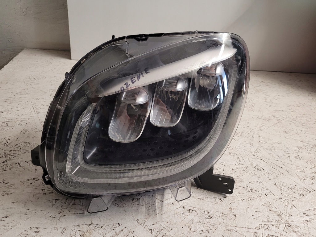 фото №1, Лампа лампи перед права ліва smart a453 full led a4539069601 a4539069501