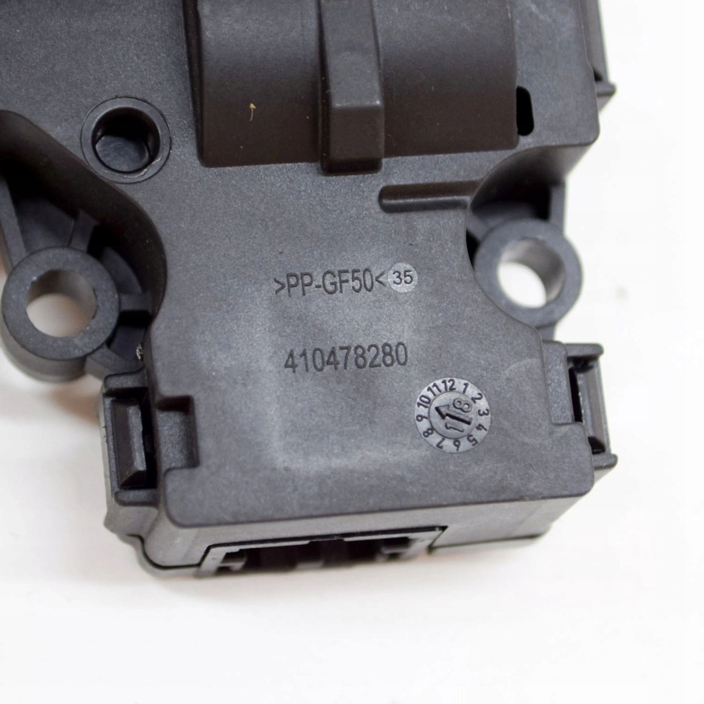 фото №8, Land rover discovery 5 2019 моторчик отопителя