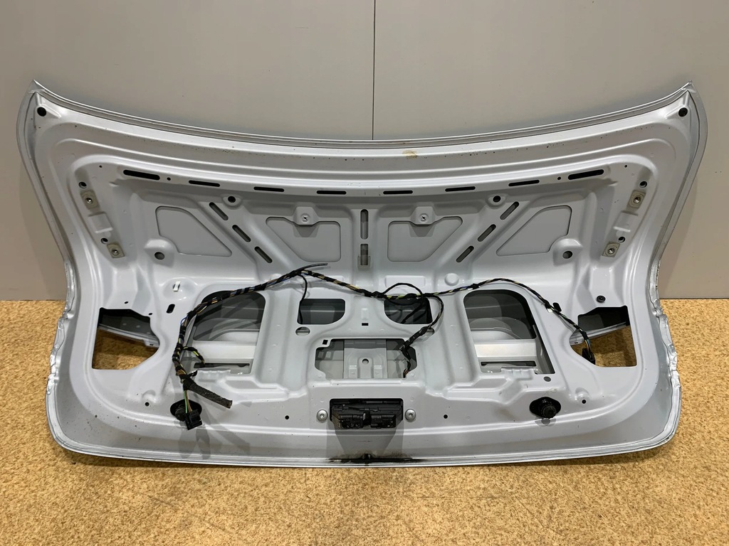 фото №7, Bmw 3 f30 f80 крышка багажника задняя задняя спойлер цвет w07