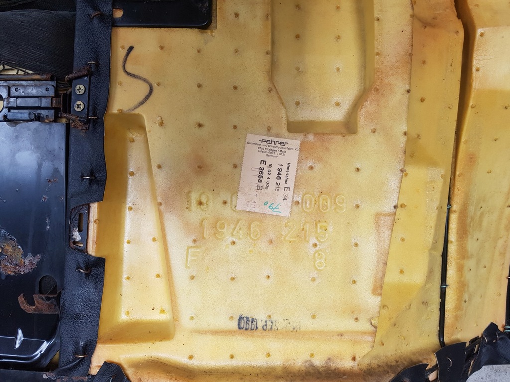 фото №16, Заднє сидіння спинка підлокітник задня bmw e34 sedan