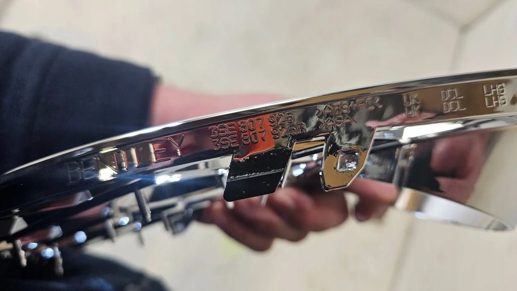 фото №11, Решітка бампера ліва права bentley continental flying spur 3se807925 3se807